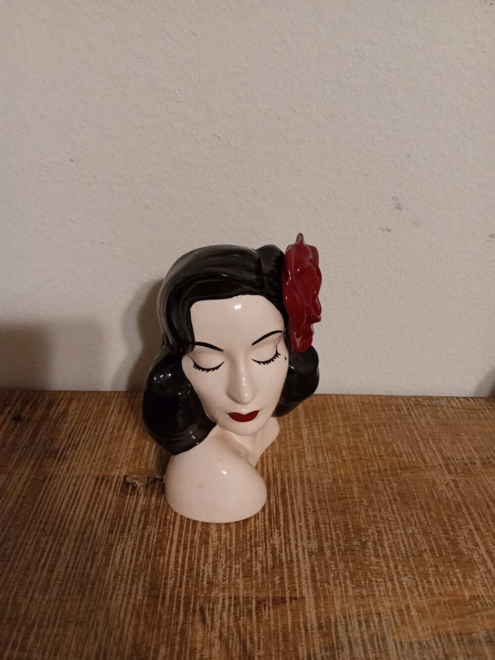 Dita Von Teese Glamour Girl Vase Red Rose